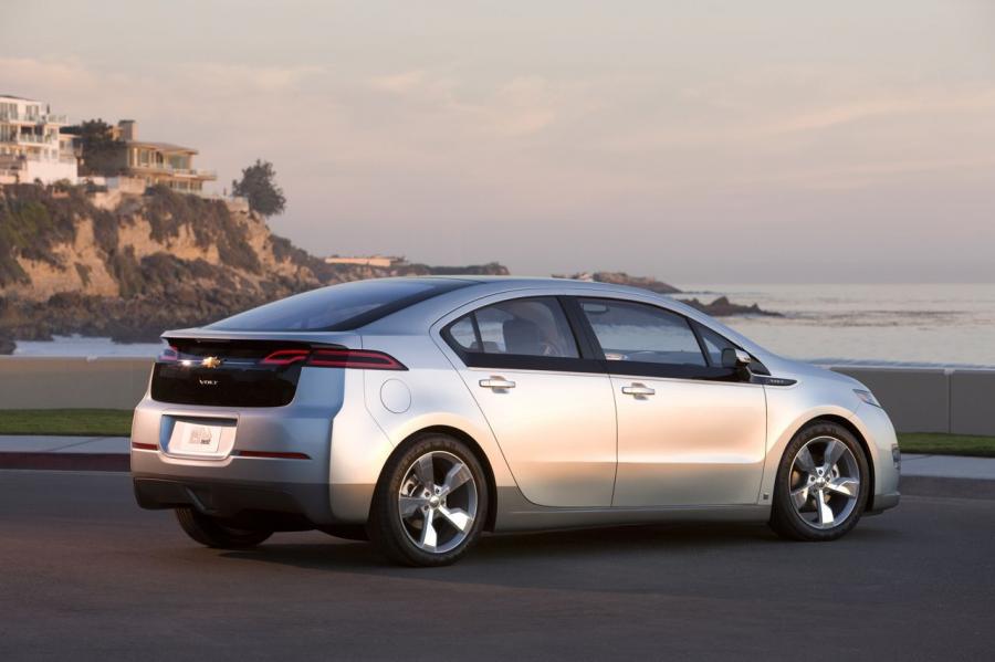  Chevrolet Volt 2011 года  (фото 27 из 356)